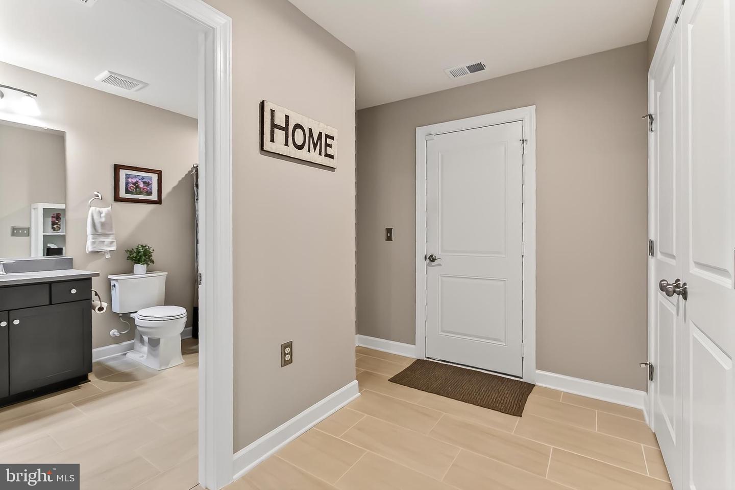 3795 RAINIER DR, FAIRFAX, Virginia 22033, 4 Bedrooms Bedrooms, ,4 BathroomsBathrooms,Residential,For sale,3795 RAINIER DR,VAFX2268308 MLS # VAFX2268308 3795 RAINIER DR, FAIRFAX, Virginia 22033, 4 Bedrooms Bedrooms, ,4 BathroomsBathrooms,Residential,For sale,3795 RAINIER DR,VAFX2268308 MLS # VAFX2268308