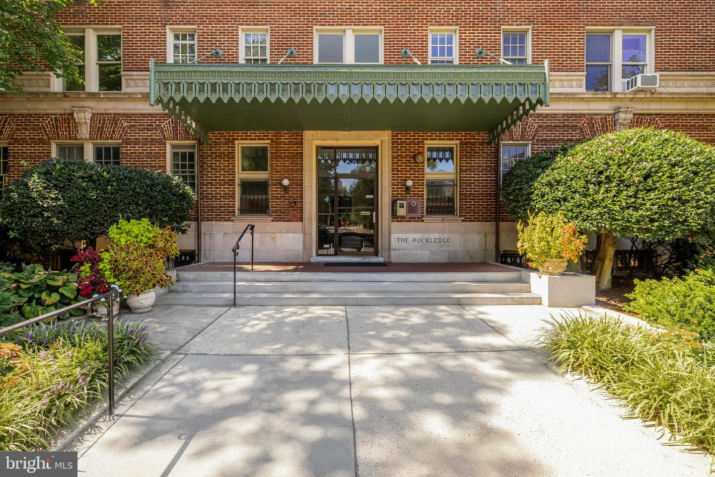 2456 20TH ST NW #403, WASHINGTON, District Of Columbia 20009, 1 Bedroom Bedrooms, ,1 BathroomBathrooms,Residential,For sale,2456 20TH ST NW #403,DCDC2223562 MLS # DCDC2223562