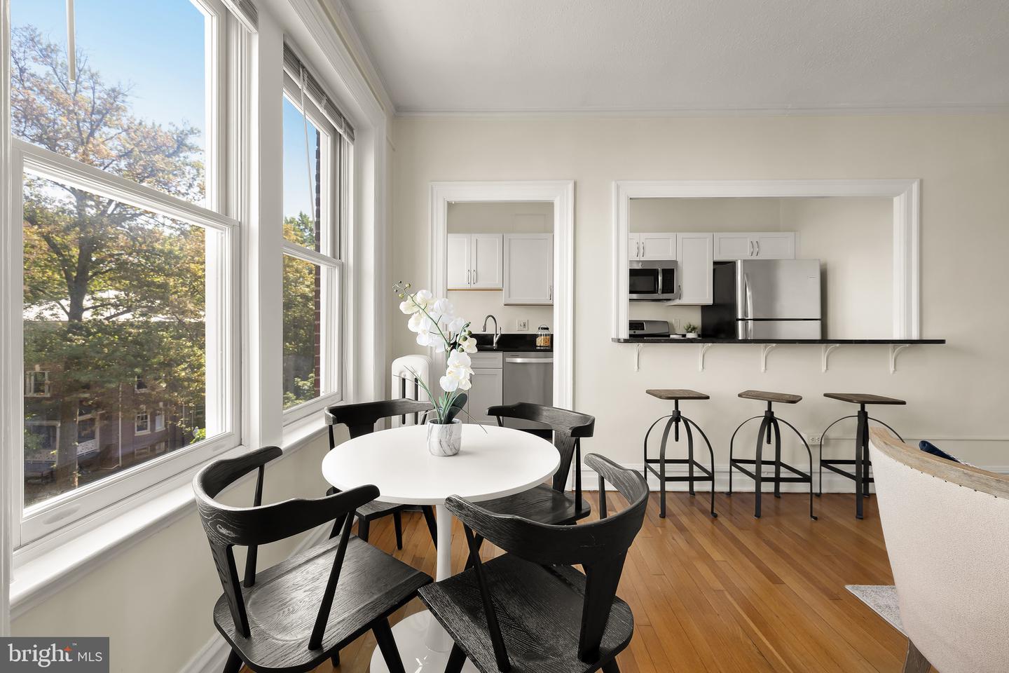 2456 20TH ST NW #403, WASHINGTON, District Of Columbia 20009, 1 Bedroom Bedrooms, ,1 BathroomBathrooms,Residential,For sale,2456 20TH ST NW #403,DCDC2223562 MLS # DCDC2223562