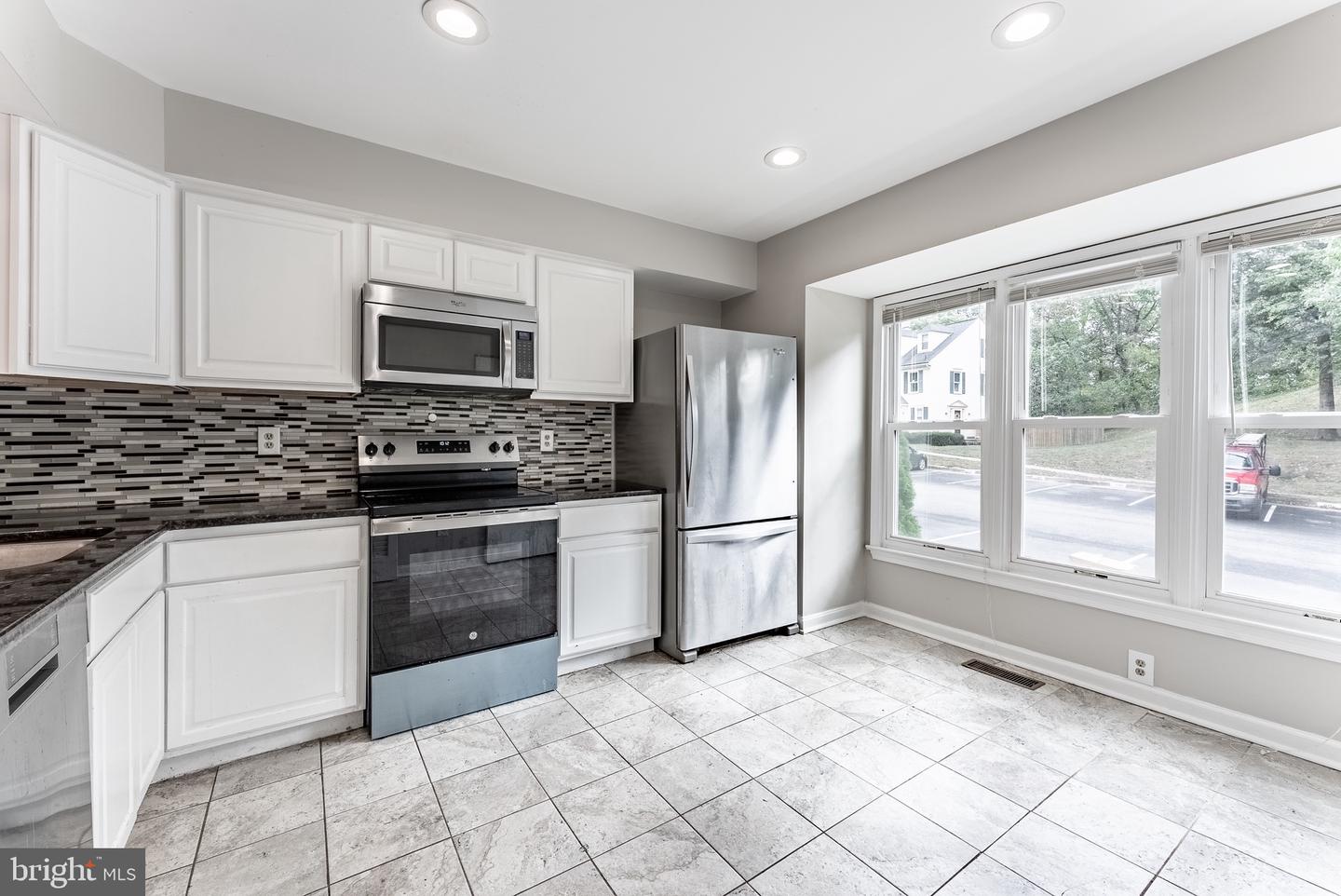 8498 LAUREL OAK DR, SPRINGFIELD, Virginia 22153, 3 Bedrooms Bedrooms, ,3 BathroomsBathrooms,Residential,For sale,8498 LAUREL OAK DR,VAFX2268608 MLS # VAFX2268608