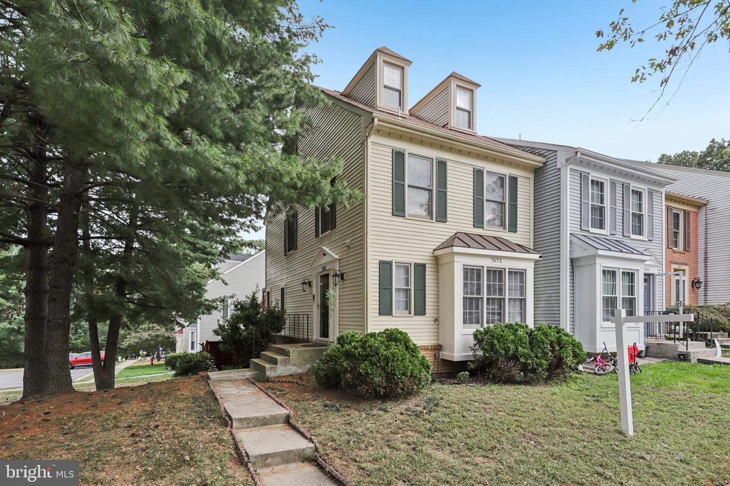 7673 NORTHERN OAKS CT, SPRINGFIELD, Virginia 22153, 3 Bedrooms Bedrooms, ,2 BathroomsBathrooms,Residential,For sale,7673 NORTHERN OAKS CT,VAFX2268656 MLS # VAFX2268656