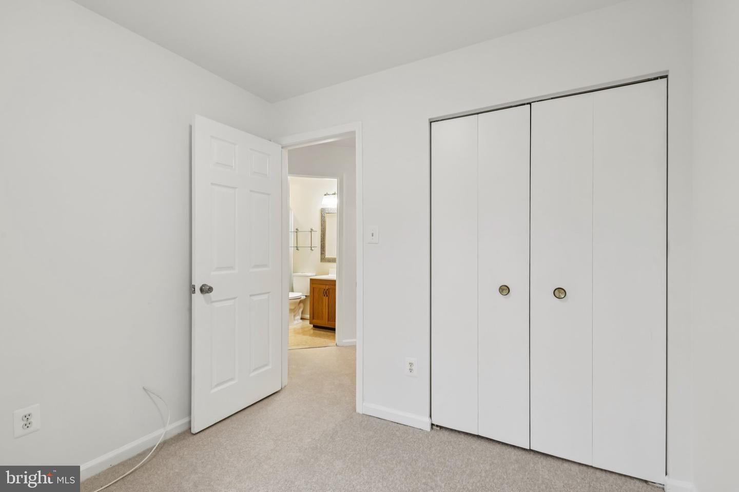 7673 NORTHERN OAKS CT, SPRINGFIELD, Virginia 22153, 3 Bedrooms Bedrooms, ,2 BathroomsBathrooms,Residential,For sale,7673 NORTHERN OAKS CT,VAFX2268656 MLS # VAFX2268656