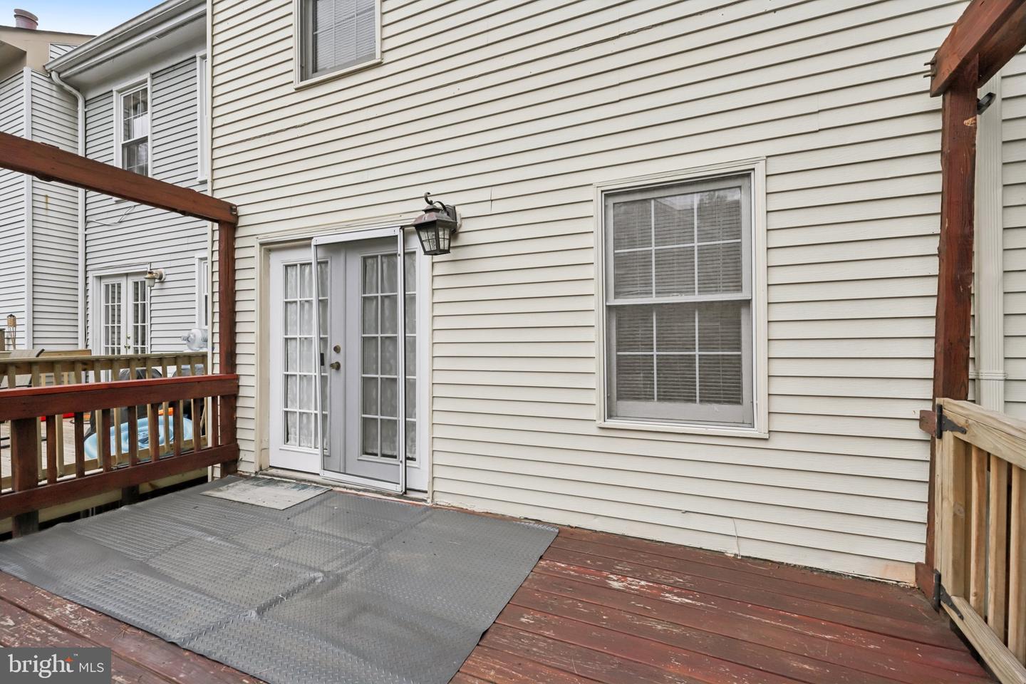 7673 NORTHERN OAKS CT, SPRINGFIELD, Virginia 22153, 3 Bedrooms Bedrooms, ,2 BathroomsBathrooms,Residential,For sale,7673 NORTHERN OAKS CT,VAFX2268656 MLS # VAFX2268656