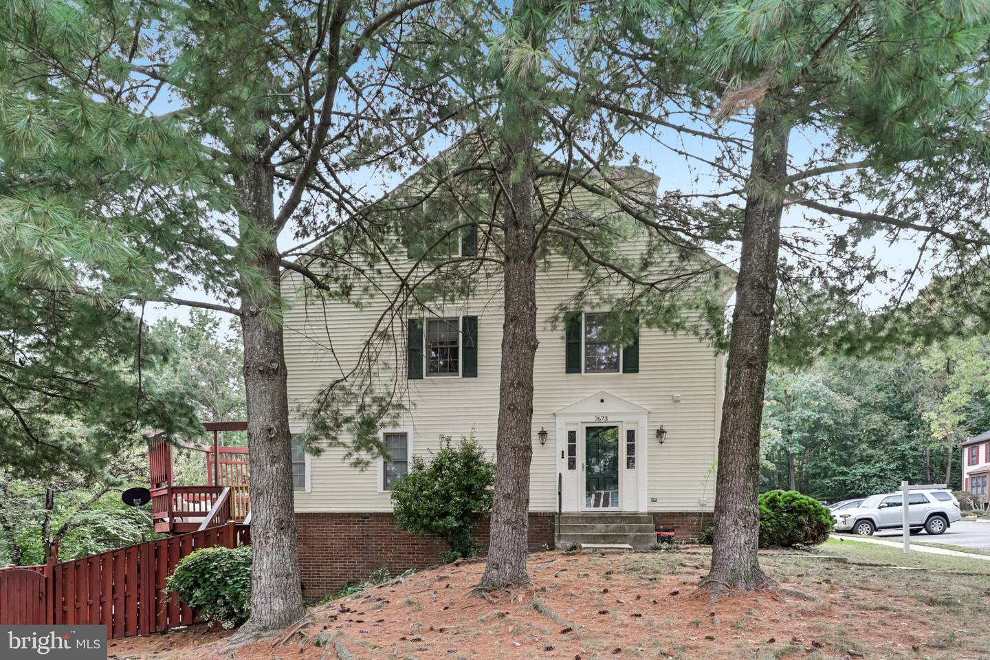 7673 NORTHERN OAKS CT, SPRINGFIELD, Virginia 22153, 3 Bedrooms Bedrooms, ,2 BathroomsBathrooms,Residential,For sale,7673 NORTHERN OAKS CT,VAFX2268656 MLS # VAFX2268656