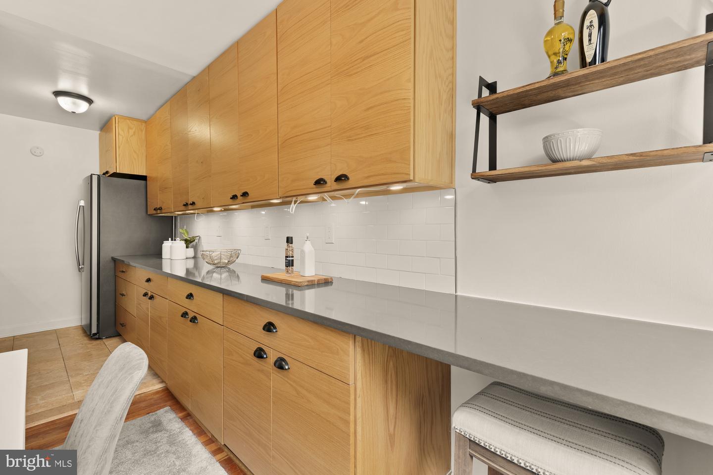 2400 41ST ST NW #502, WASHINGTON, District Of Columbia 20007, 2 Bedrooms Bedrooms, ,1 BathroomBathrooms,Residential,For sale,2400 41ST ST NW #502,DCDC2223690 MLS # DCDC2223690