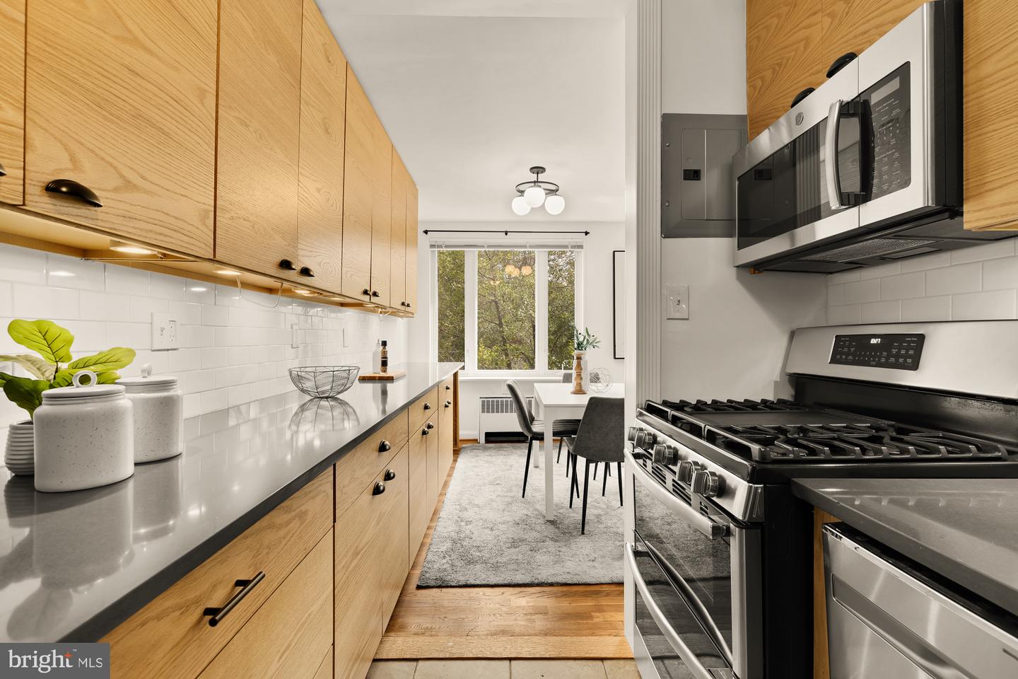 2400 41ST ST NW #502, WASHINGTON, District Of Columbia 20007, 2 Bedrooms Bedrooms, ,1 BathroomBathrooms,Residential,For sale,2400 41ST ST NW #502,DCDC2223690 MLS # DCDC2223690