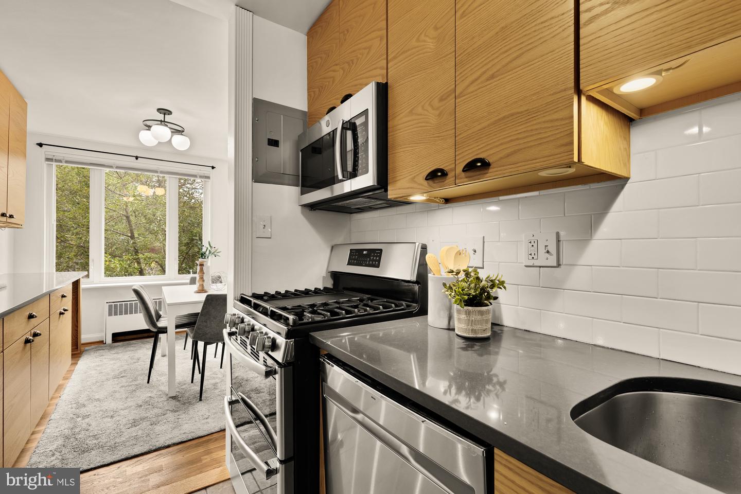 2400 41ST ST NW #502, WASHINGTON, District Of Columbia 20007, 2 Bedrooms Bedrooms, ,1 BathroomBathrooms,Residential,For sale,2400 41ST ST NW #502,DCDC2223690 MLS # DCDC2223690