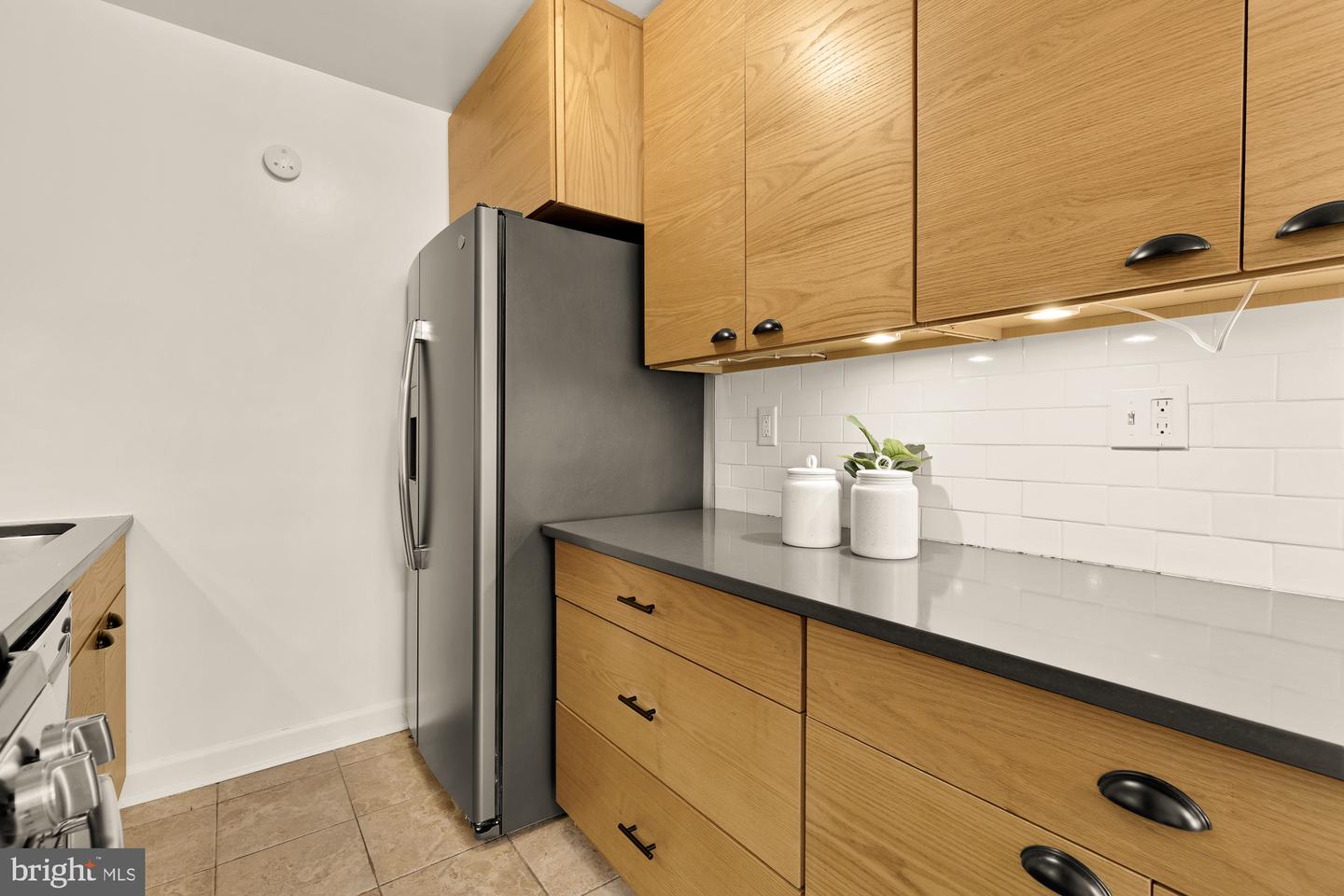 2400 41ST ST NW #502, WASHINGTON, District Of Columbia 20007, 2 Bedrooms Bedrooms, ,1 BathroomBathrooms,Residential,For sale,2400 41ST ST NW #502,DCDC2223690 MLS # DCDC2223690