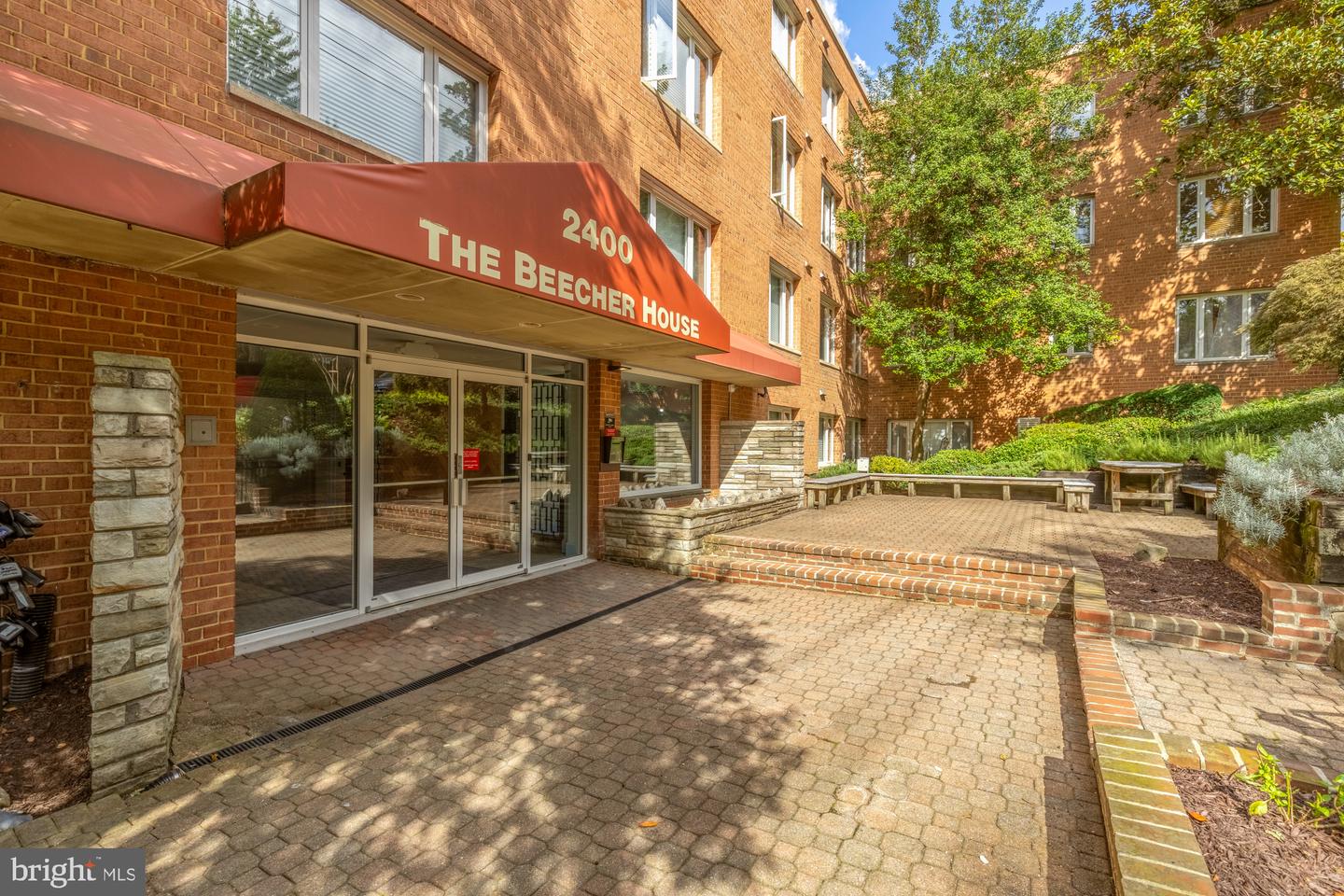2400 41ST ST NW #502, WASHINGTON, District Of Columbia 20007, 2 Bedrooms Bedrooms, ,1 BathroomBathrooms,Residential,For sale,2400 41ST ST NW #502,DCDC2223690 MLS # DCDC2223690
