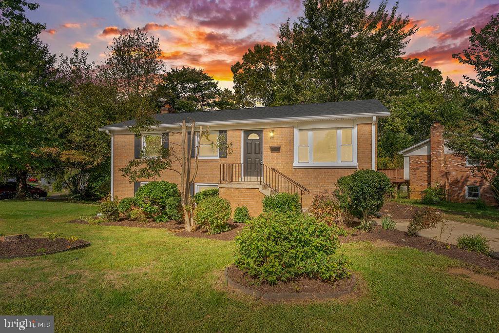 14624 DANVILLE RD, WOODBRIDGE, Virginia 22193, 5 Bedrooms Bedrooms, 8 Rooms Rooms,2 BathroomsBathrooms,Residential,For sale,14624 DANVILLE RD,VAPW2104590 MLS # VAPW2104590