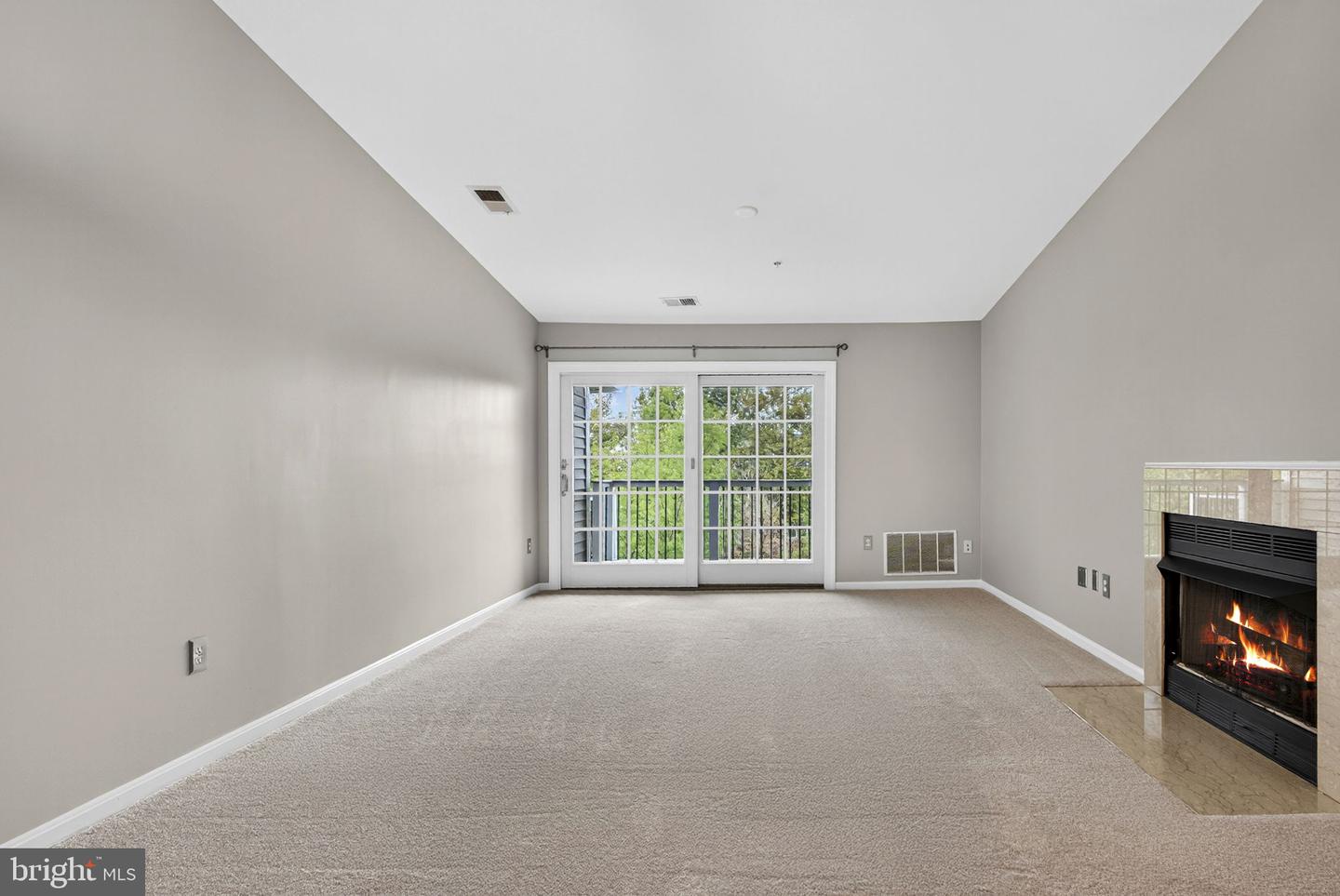 44084 NATALIE TER #301, ASHBURN, Virginia 20147, 2 Bedrooms Bedrooms, ,2 BathroomsBathrooms,Residential,For sale,44084 NATALIE TER #301,VALO2107476 MLS # VALO2107476