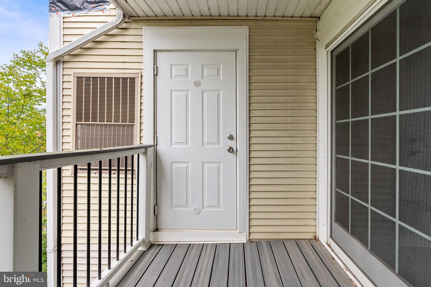 44084 NATALIE TER #301, ASHBURN, Virginia 20147, 2 Bedrooms Bedrooms, ,2 BathroomsBathrooms,Residential,For sale,44084 NATALIE TER #301,VALO2107476 MLS # VALO2107476
