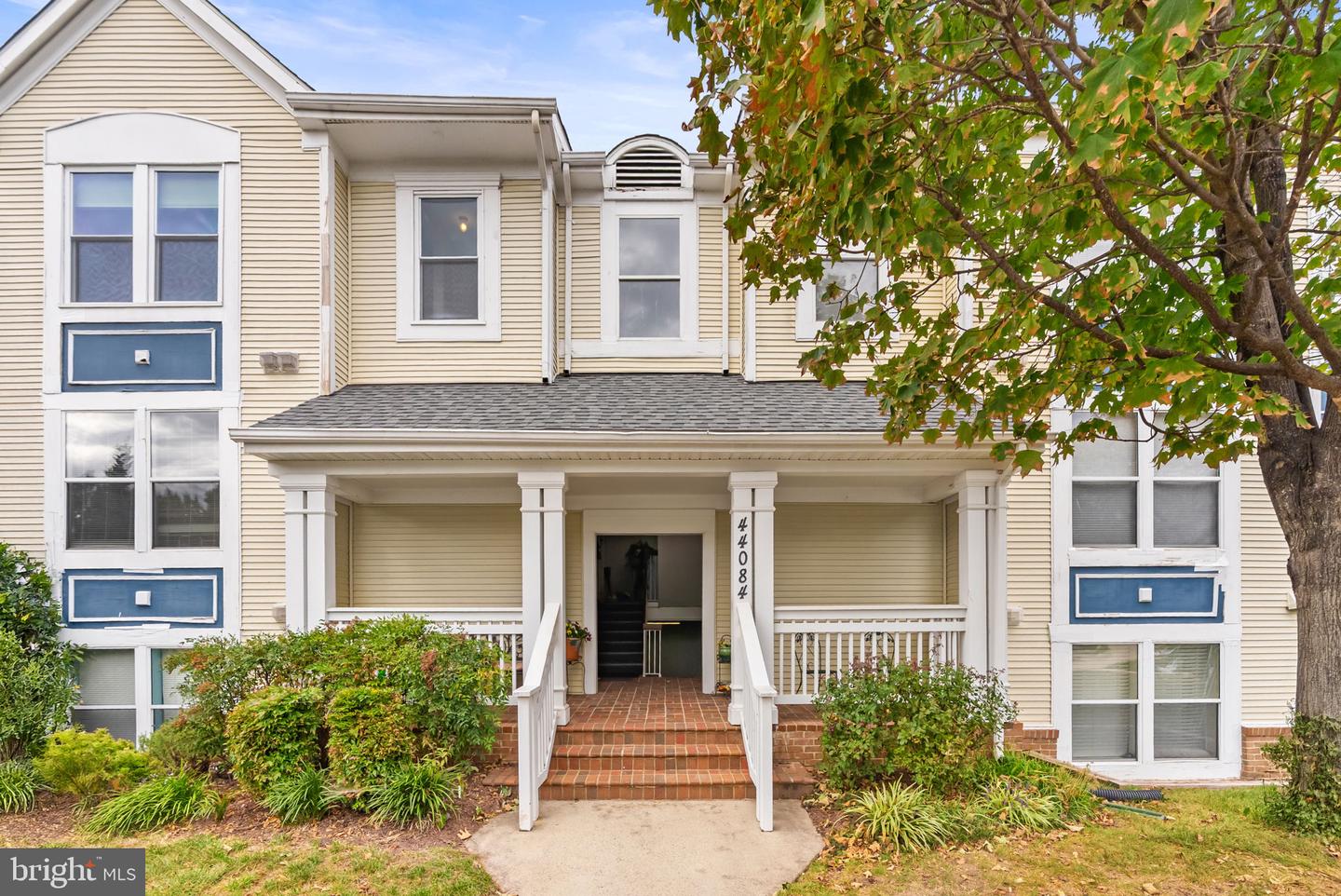 44084 NATALIE TER #301, ASHBURN, Virginia 20147, 2 Bedrooms Bedrooms, ,2 BathroomsBathrooms,Residential,For sale,44084 NATALIE TER #301,VALO2107476 MLS # VALO2107476