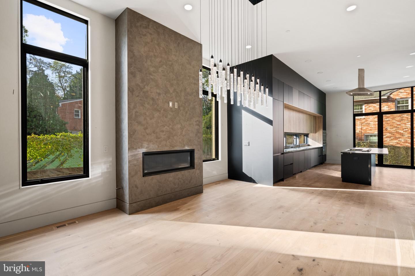 2717 TENNYSON ST NW, WASHINGTON, District Of Columbia 20015, 8 Bedrooms Bedrooms, ,8 BathroomsBathrooms,Residential,For sale,2717 TENNYSON ST NW,DCDC2223890 MLS # DCDC2223890