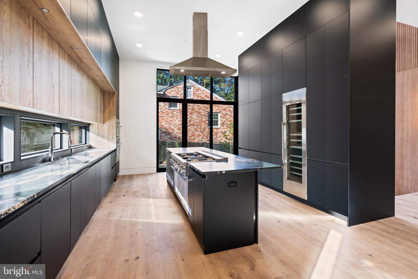 2717 TENNYSON ST NW, WASHINGTON, District Of Columbia 20015, 8 Bedrooms Bedrooms, ,8 BathroomsBathrooms,Residential,For sale,2717 TENNYSON ST NW,DCDC2223890 MLS # DCDC2223890