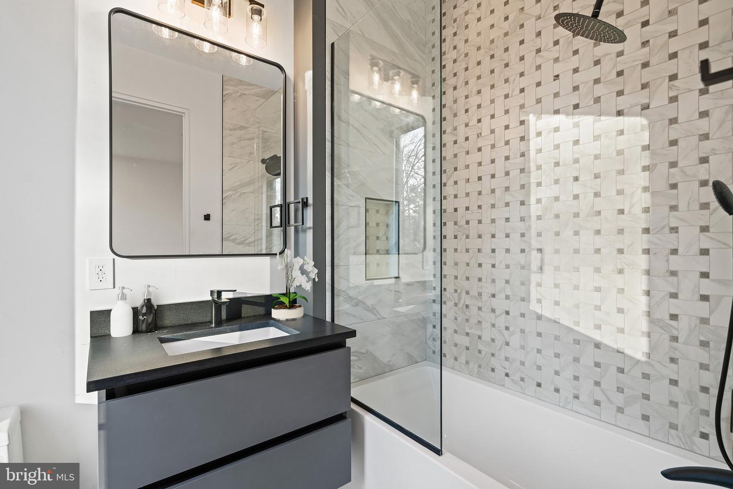 2717 TENNYSON ST NW, WASHINGTON, District Of Columbia 20015, 8 Bedrooms Bedrooms, ,8 BathroomsBathrooms,Residential,For sale,2717 TENNYSON ST NW,DCDC2223890 MLS # DCDC2223890 2717 TENNYSON ST NW, WASHINGTON, District Of Columbia 20015, 8 Bedrooms Bedrooms, ,8 BathroomsBathrooms,Residential,For sale,2717 TENNYSON ST NW,DCDC2223890 MLS # DCDC2223890