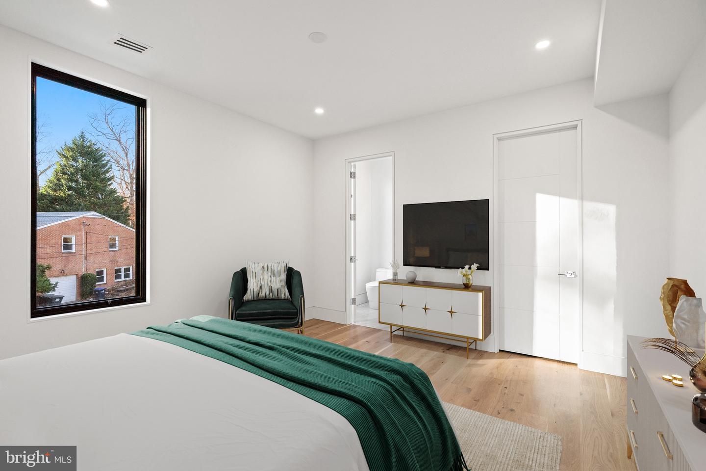 2717 TENNYSON ST NW, WASHINGTON, District Of Columbia 20015, 8 Bedrooms Bedrooms, ,8 BathroomsBathrooms,Residential,For sale,2717 TENNYSON ST NW,DCDC2223890 MLS # DCDC2223890 2717 TENNYSON ST NW, WASHINGTON, District Of Columbia 20015, 8 Bedrooms Bedrooms, ,8 BathroomsBathrooms,Residential,For sale,2717 TENNYSON ST NW,DCDC2223890 MLS # DCDC2223890