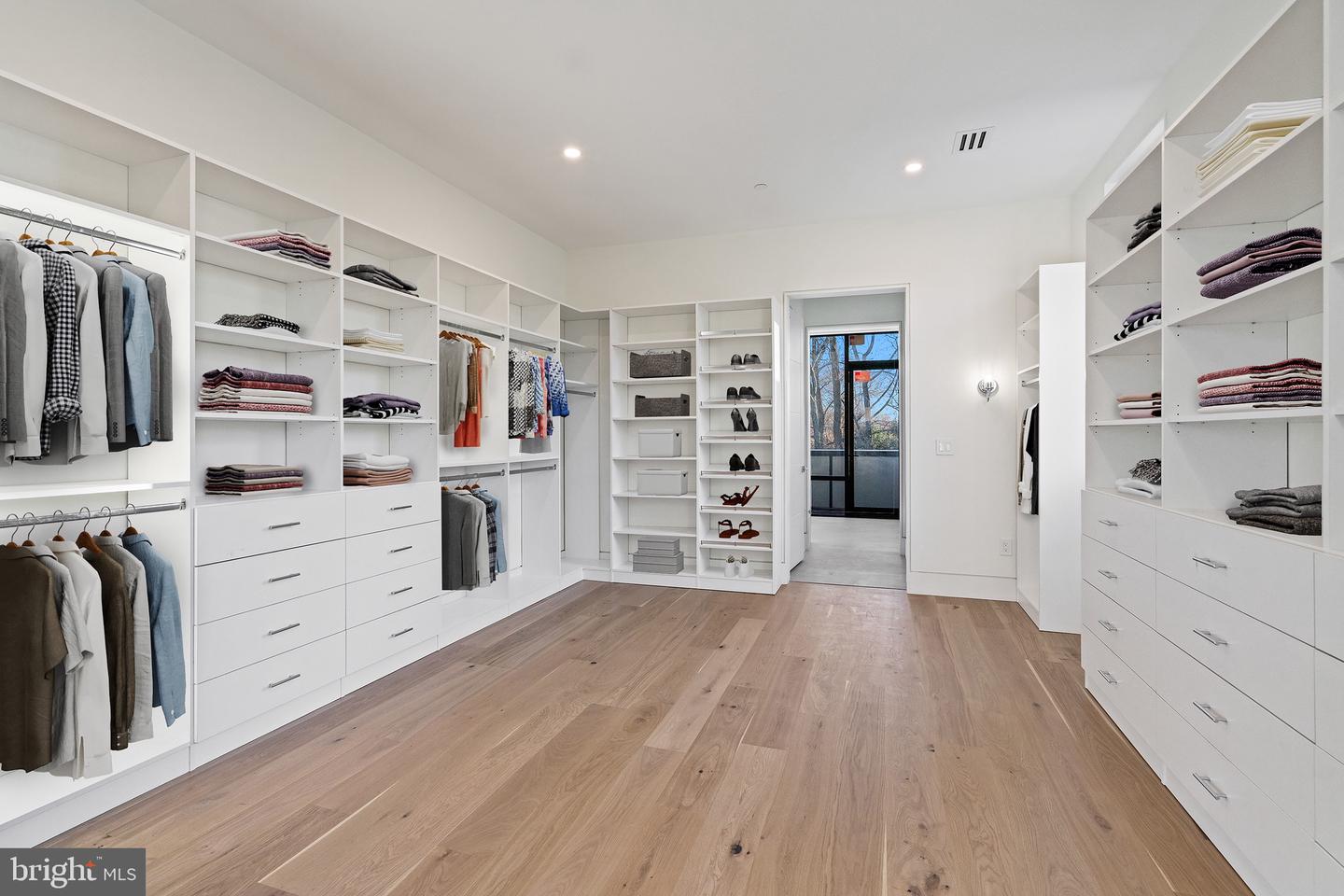 2717 TENNYSON ST NW, WASHINGTON, District Of Columbia 20015, 8 Bedrooms Bedrooms, ,8 BathroomsBathrooms,Residential,For sale,2717 TENNYSON ST NW,DCDC2223890 MLS # DCDC2223890 2717 TENNYSON ST NW, WASHINGTON, District Of Columbia 20015, 8 Bedrooms Bedrooms, ,8 BathroomsBathrooms,Residential,For sale,2717 TENNYSON ST NW,DCDC2223890 MLS # DCDC2223890