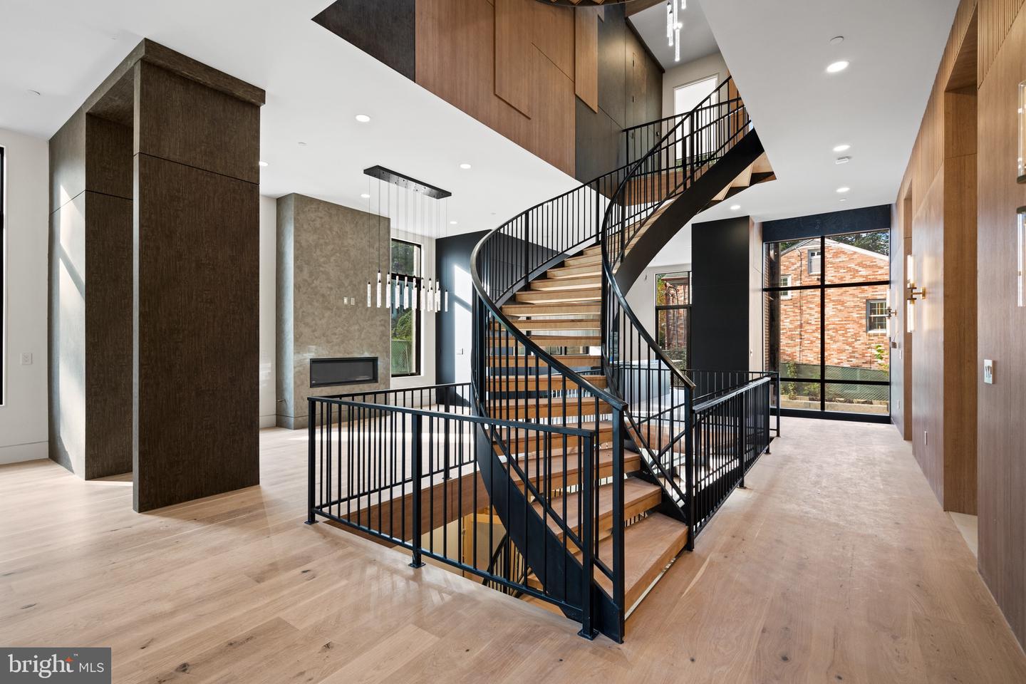 2717 TENNYSON ST NW, WASHINGTON, District Of Columbia 20015, 8 Bedrooms Bedrooms, ,8 BathroomsBathrooms,Residential,For sale,2717 TENNYSON ST NW,DCDC2223890 MLS # DCDC2223890
