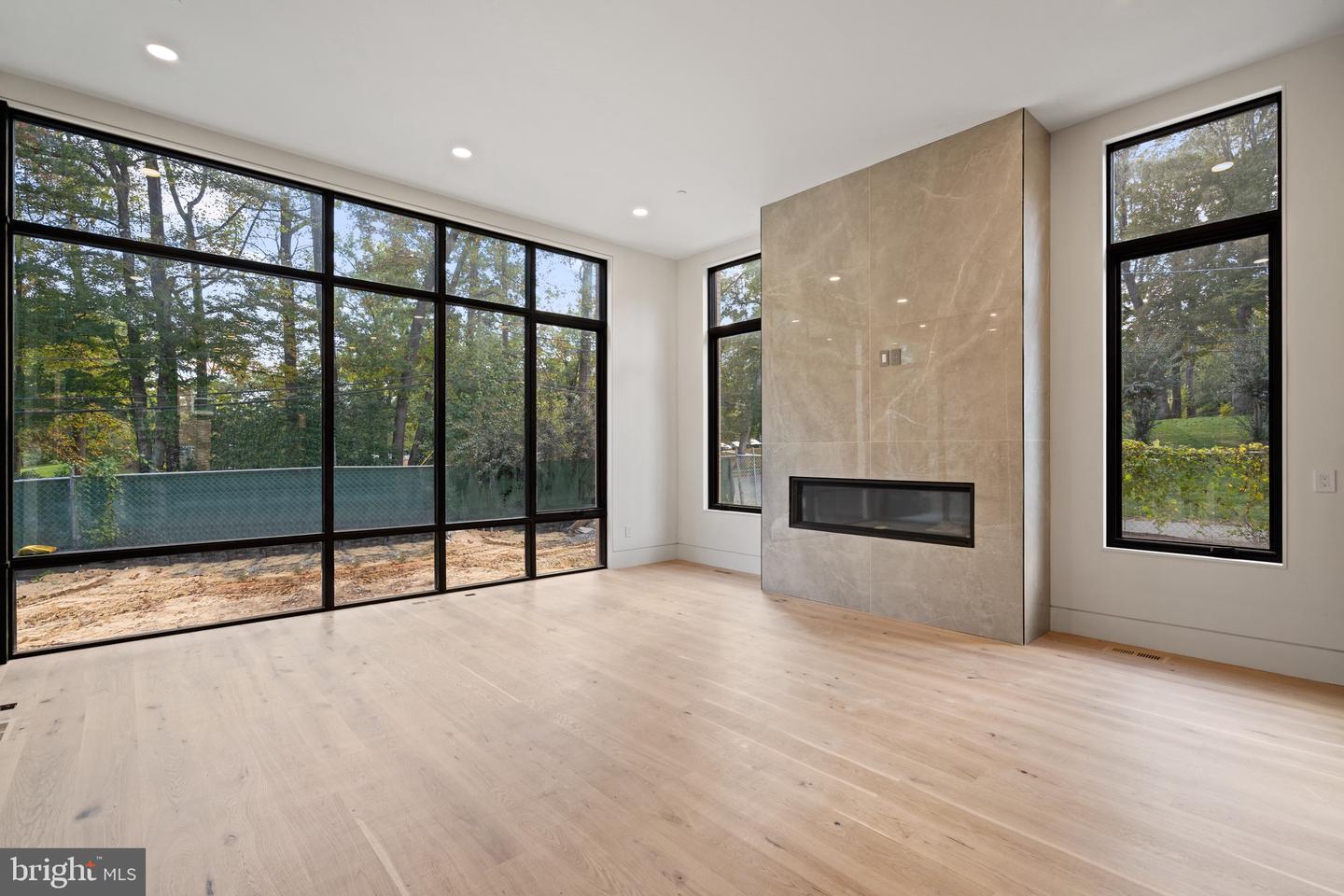 2717 TENNYSON ST NW, WASHINGTON, District Of Columbia 20015, 8 Bedrooms Bedrooms, ,8 BathroomsBathrooms,Residential,For sale,2717 TENNYSON ST NW,DCDC2223890 MLS # DCDC2223890