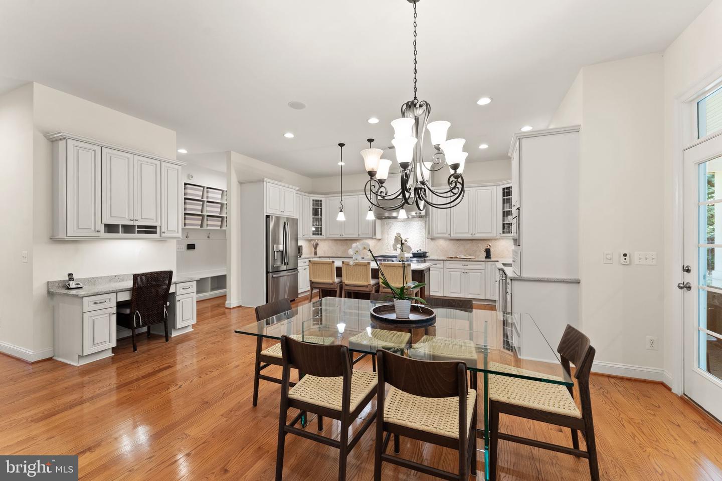 9603 THISTLE RIDGE LN, VIENNA, Virginia 22182, 5 Bedrooms Bedrooms, ,4 BathroomsBathrooms,Residential,For sale,9603 THISTLE RIDGE LN,VAFX2269004 MLS # VAFX2269004