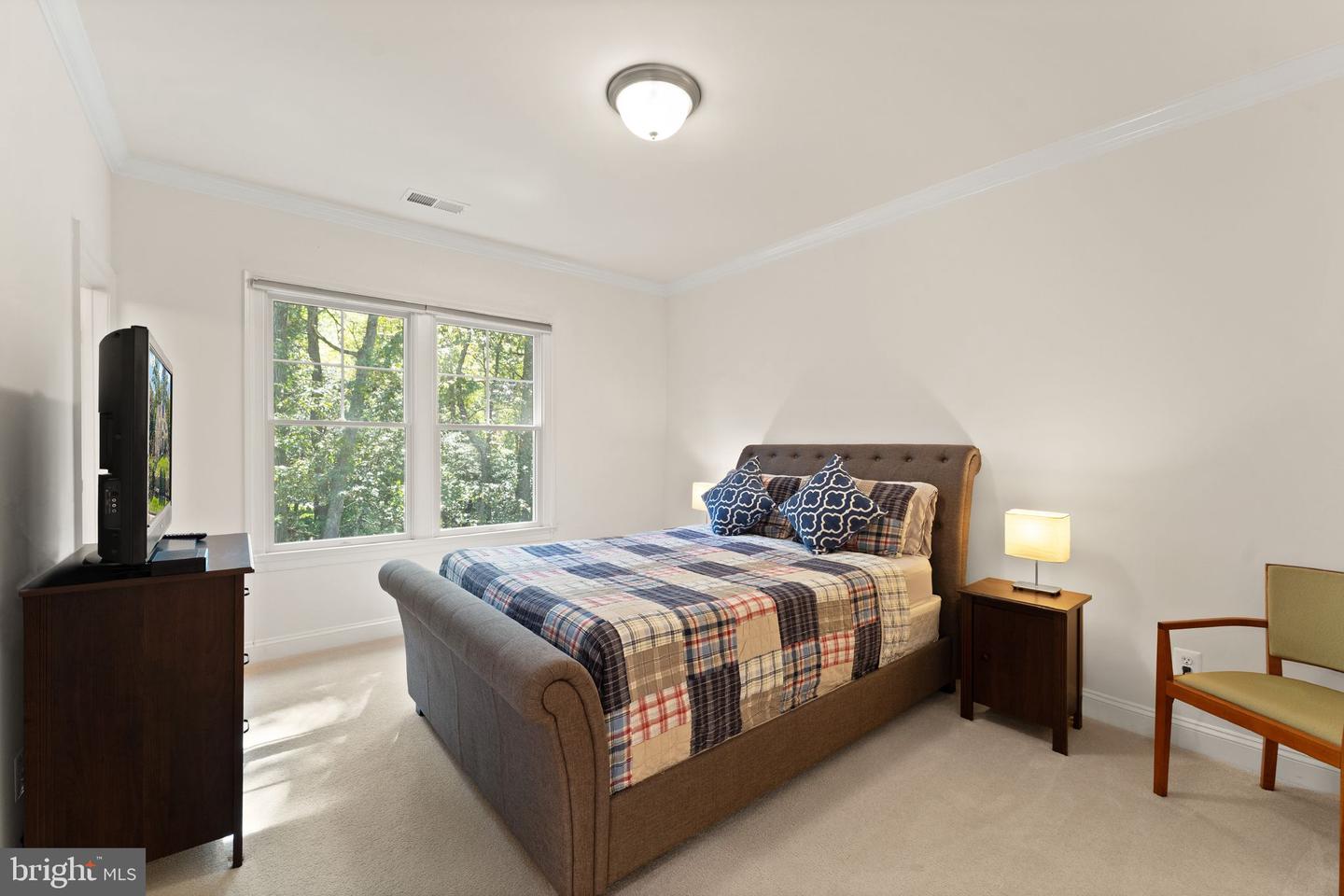 9603 THISTLE RIDGE LN, VIENNA, Virginia 22182, 5 Bedrooms Bedrooms, ,4 BathroomsBathrooms,Residential,For sale,9603 THISTLE RIDGE LN,VAFX2269004 MLS # VAFX2269004