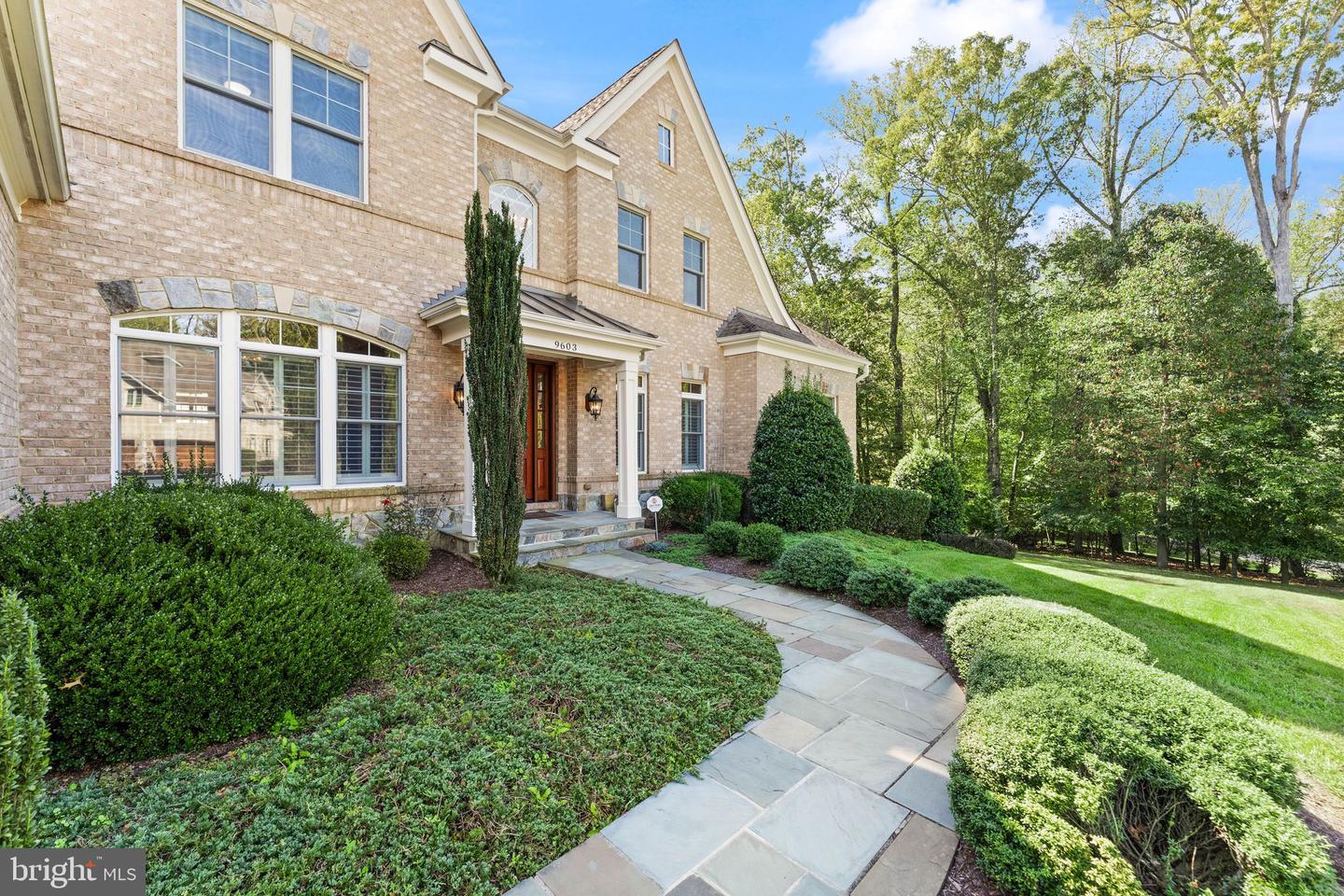 9603 THISTLE RIDGE LN, VIENNA, Virginia 22182, 5 Bedrooms Bedrooms, ,4 BathroomsBathrooms,Residential,For sale,9603 THISTLE RIDGE LN,VAFX2269004 MLS # VAFX2269004
