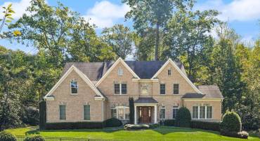 9603 THISTLE RIDGE LN, VIENNA, Virginia 22182, 5 Bedrooms Bedrooms, ,4 BathroomsBathrooms,Residential,For sale,9603 THISTLE RIDGE LN,VAFX2269004 MLS # VAFX2269004