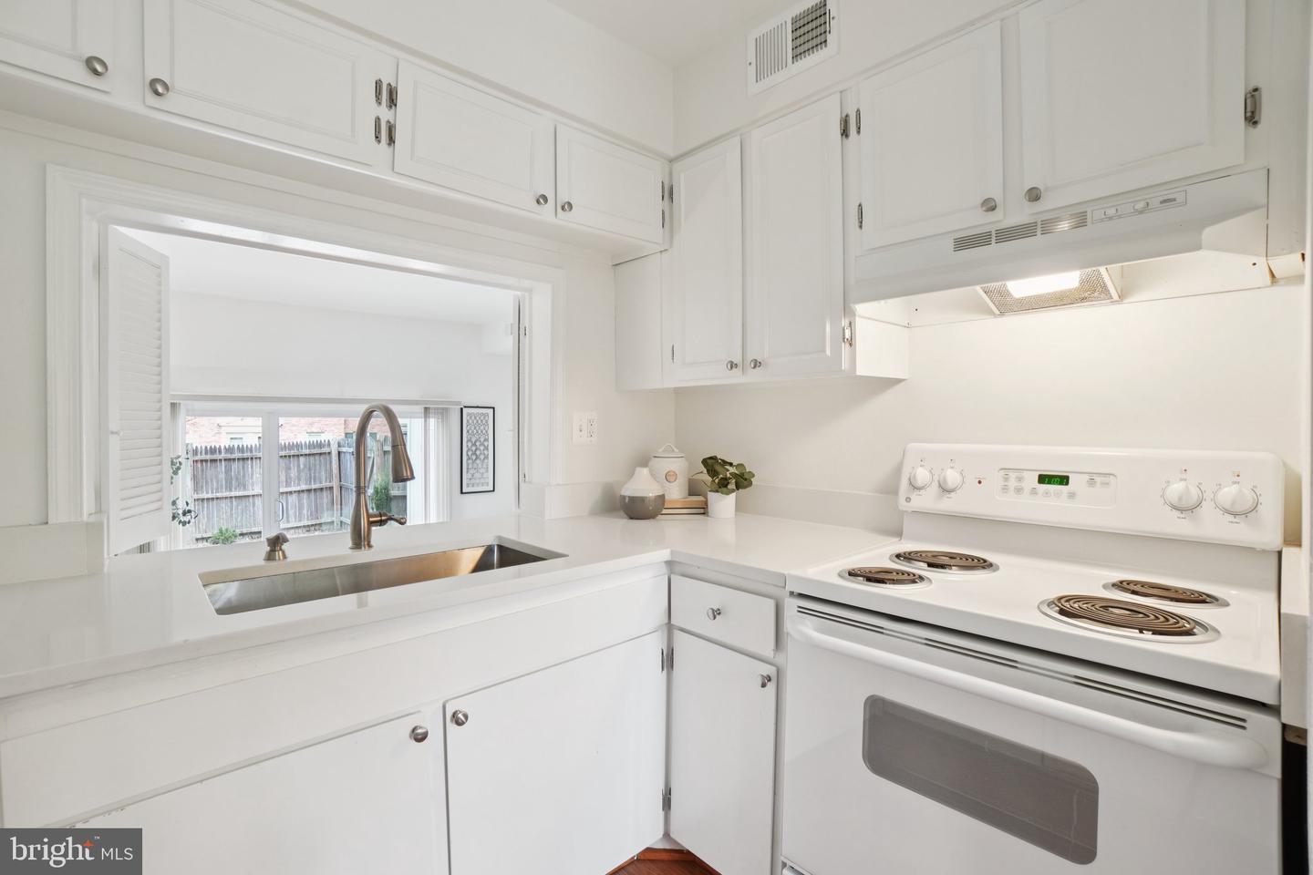 8336 FORRESTER BLVD #448, SPRINGFIELD, Virginia 22152, 2 Bedrooms Bedrooms, ,1 BathroomBathrooms,Residential,For sale,8336 FORRESTER BLVD #448,VAFX2269162 MLS # VAFX2269162