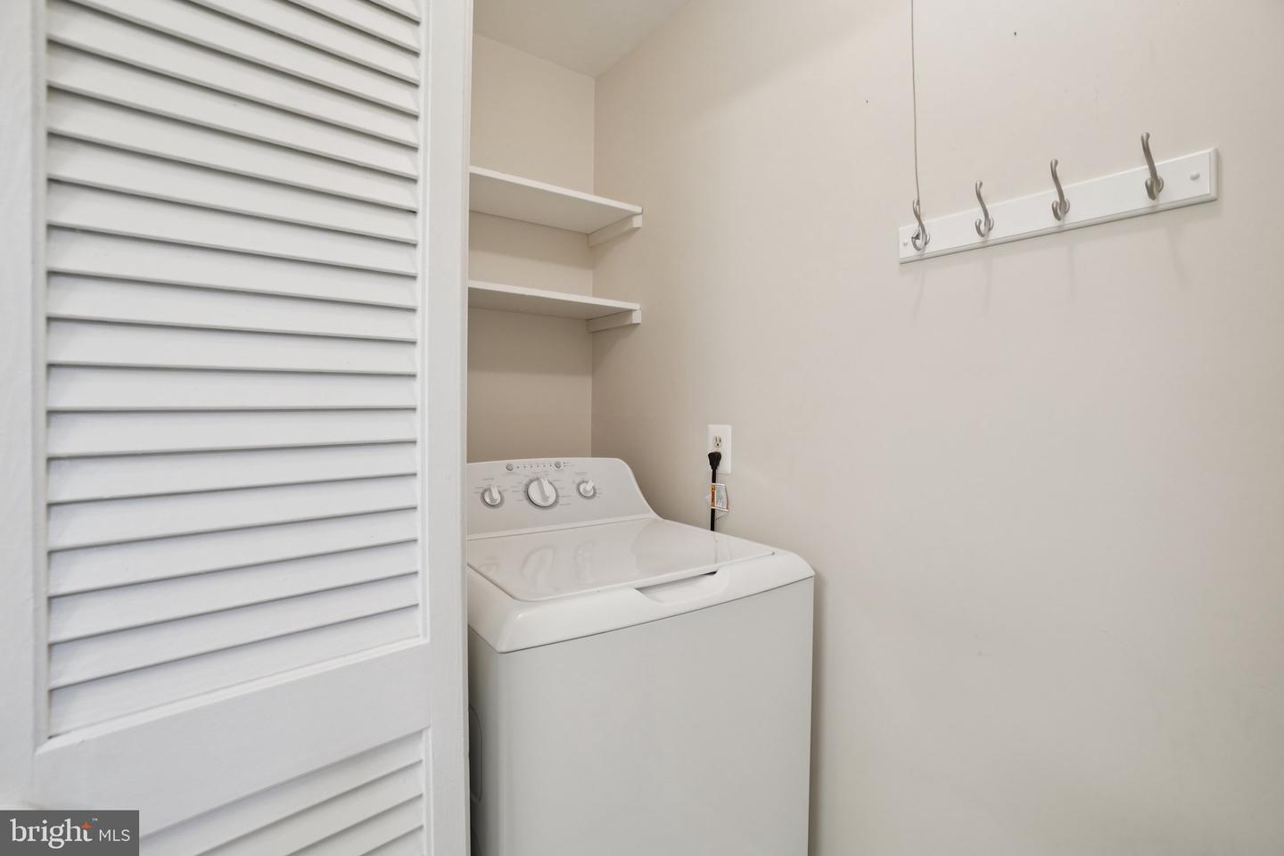 8336 FORRESTER BLVD #448, SPRINGFIELD, Virginia 22152, 2 Bedrooms Bedrooms, ,1 BathroomBathrooms,Residential,For sale,8336 FORRESTER BLVD #448,VAFX2269162 MLS # VAFX2269162