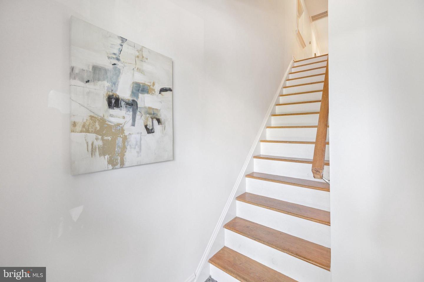 224 S ST NE #2, WASHINGTON, District Of Columbia 20002, 3 Bedrooms Bedrooms, ,2 BathroomsBathrooms,Residential,For sale,224 S ST NE #2,DCDC2224090 MLS # DCDC2224090
