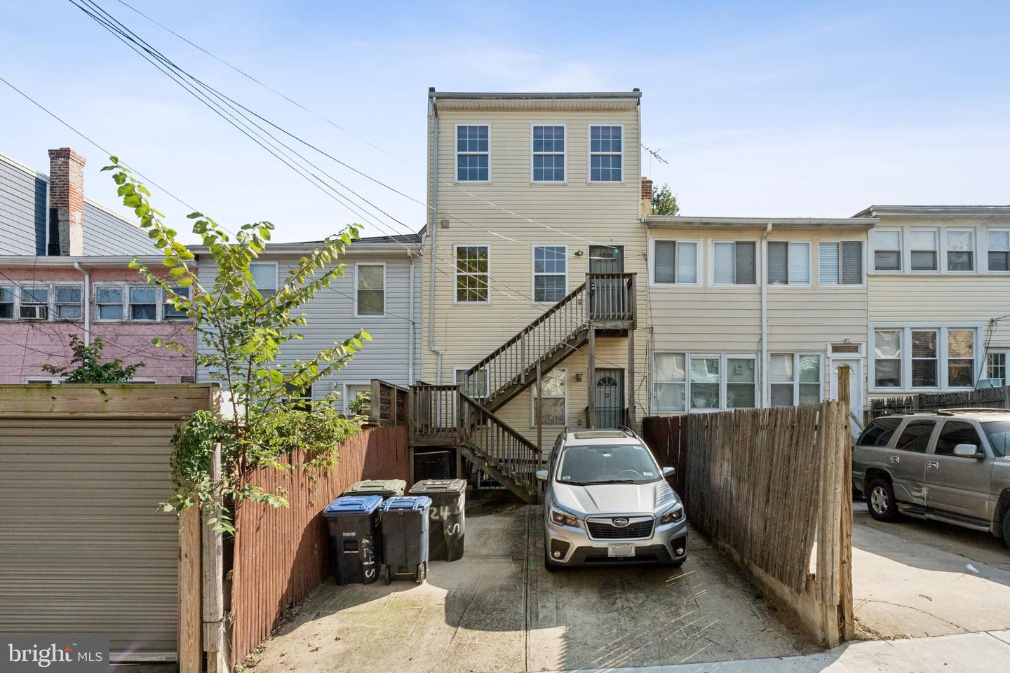 224 S ST NE #2, WASHINGTON, District Of Columbia 20002, 3 Bedrooms Bedrooms, ,2 BathroomsBathrooms,Residential,For sale,224 S ST NE #2,DCDC2224090 MLS # DCDC2224090