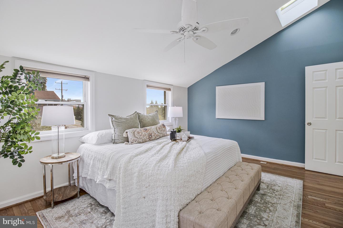 3112 S HAYES ST, ARLINGTON, Virginia 22202, 3 Bedrooms Bedrooms, ,2 BathroomsBathrooms,Residential,For sale,3112 S HAYES ST,VAAR2064156 MLS # VAAR2064156