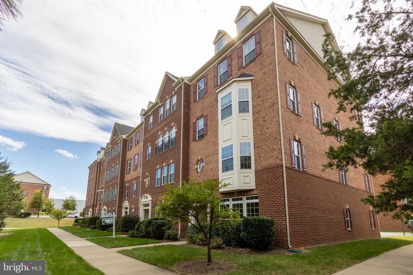 43842 ARTSMITH TER, ASHBURN, Virginia 20147, 3 Bedrooms Bedrooms, ,2 BathroomsBathrooms,Residential,For sale,43842 ARTSMITH TER,VALO2107624 MLS # VALO2107624