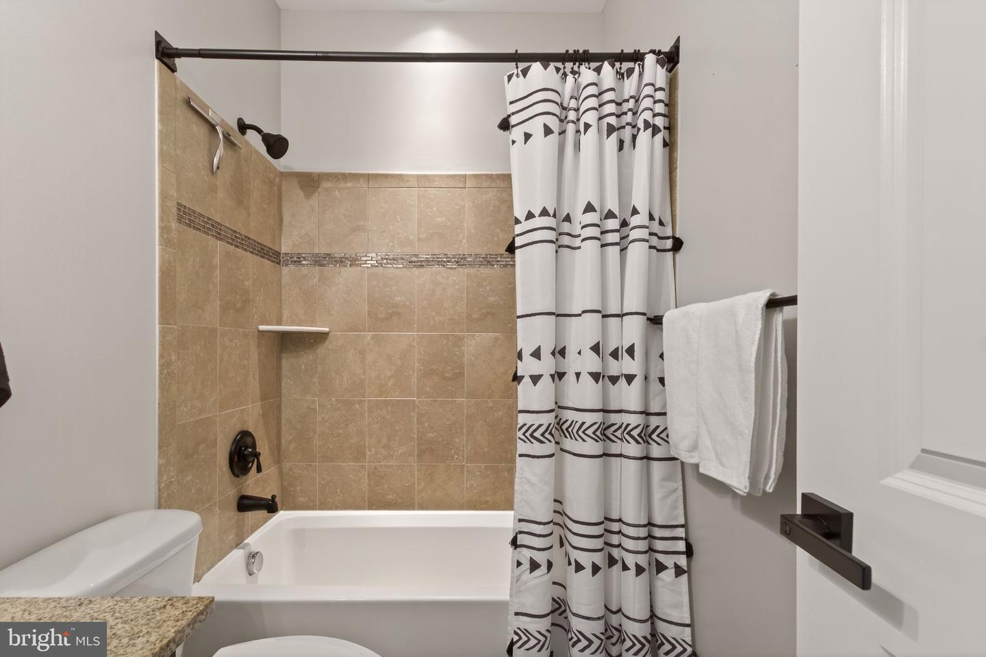 43842 ARTSMITH TER, ASHBURN, Virginia 20147, 3 Bedrooms Bedrooms, ,2 BathroomsBathrooms,Residential,For sale,43842 ARTSMITH TER,VALO2107624 MLS # VALO2107624