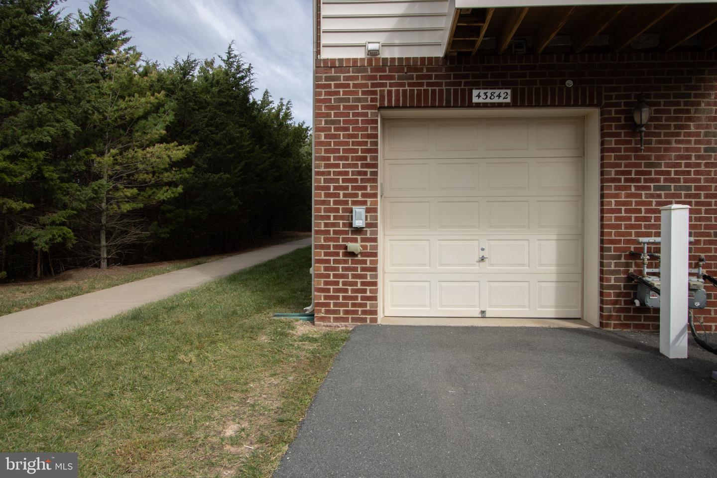 43842 ARTSMITH TER, ASHBURN, Virginia 20147, 3 Bedrooms Bedrooms, ,2 BathroomsBathrooms,Residential,For sale,43842 ARTSMITH TER,VALO2107624 MLS # VALO2107624