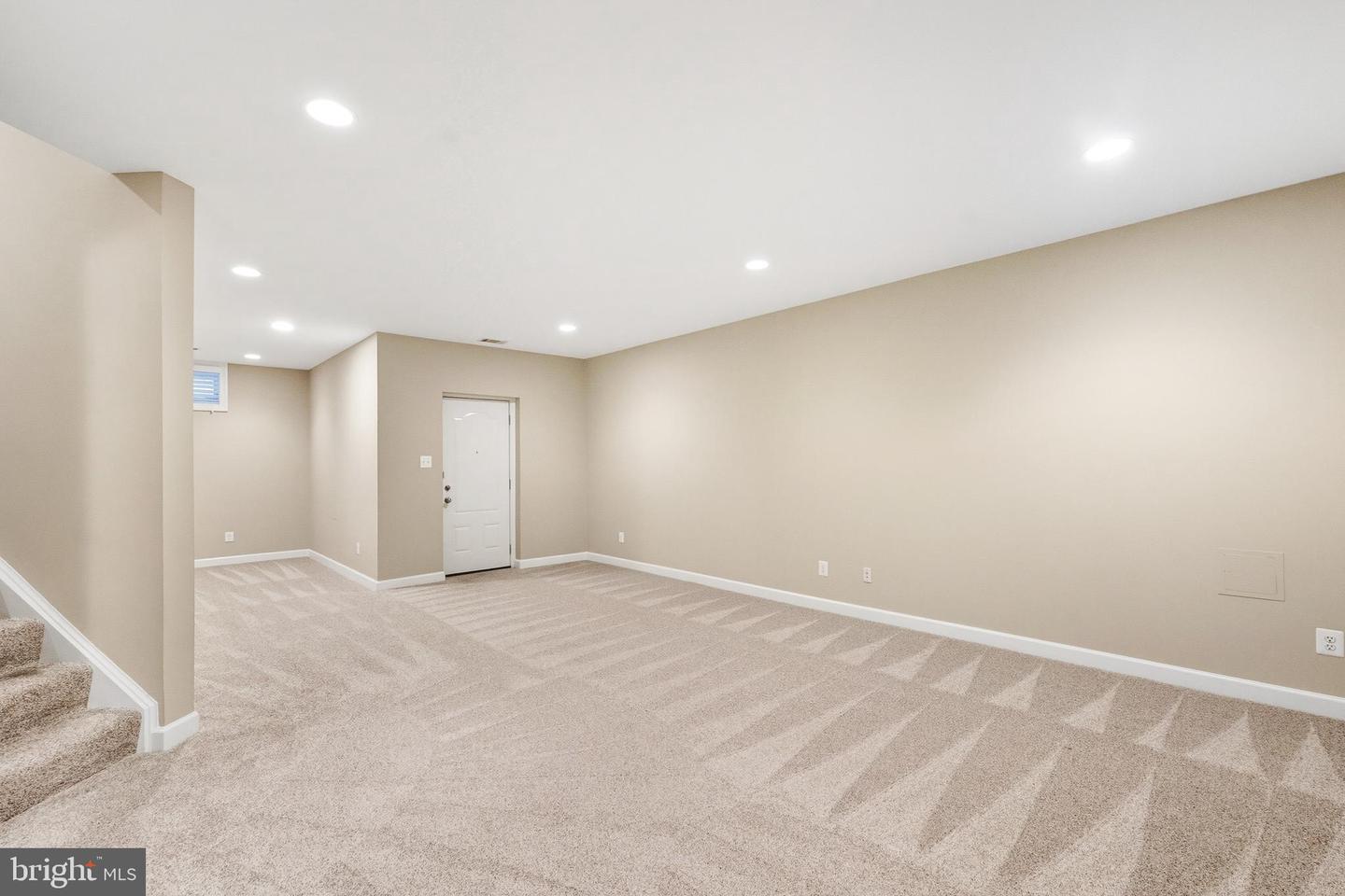 10087 DANIELS RUN WAY, FAIRFAX, Virginia 22030, 4 Bedrooms Bedrooms, ,3 BathroomsBathrooms,Residential,For sale,10087 DANIELS RUN WAY,VAFC2007094 MLS # VAFC2007094