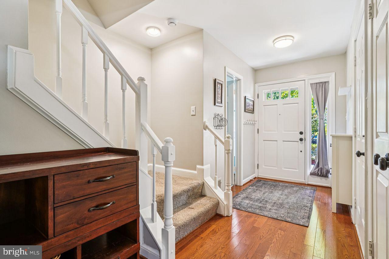 7917 VALLEYFIELD DR, SPRINGFIELD, Virginia 22153, 3 Bedrooms Bedrooms, ,2 BathroomsBathrooms,Residential,For sale,7917 VALLEYFIELD DR,VAFX2269482 MLS # VAFX2269482