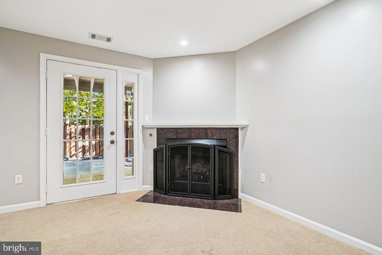 7917 VALLEYFIELD DR, SPRINGFIELD, Virginia 22153, 3 Bedrooms Bedrooms, ,2 BathroomsBathrooms,Residential,For sale,7917 VALLEYFIELD DR,VAFX2269482 MLS # VAFX2269482