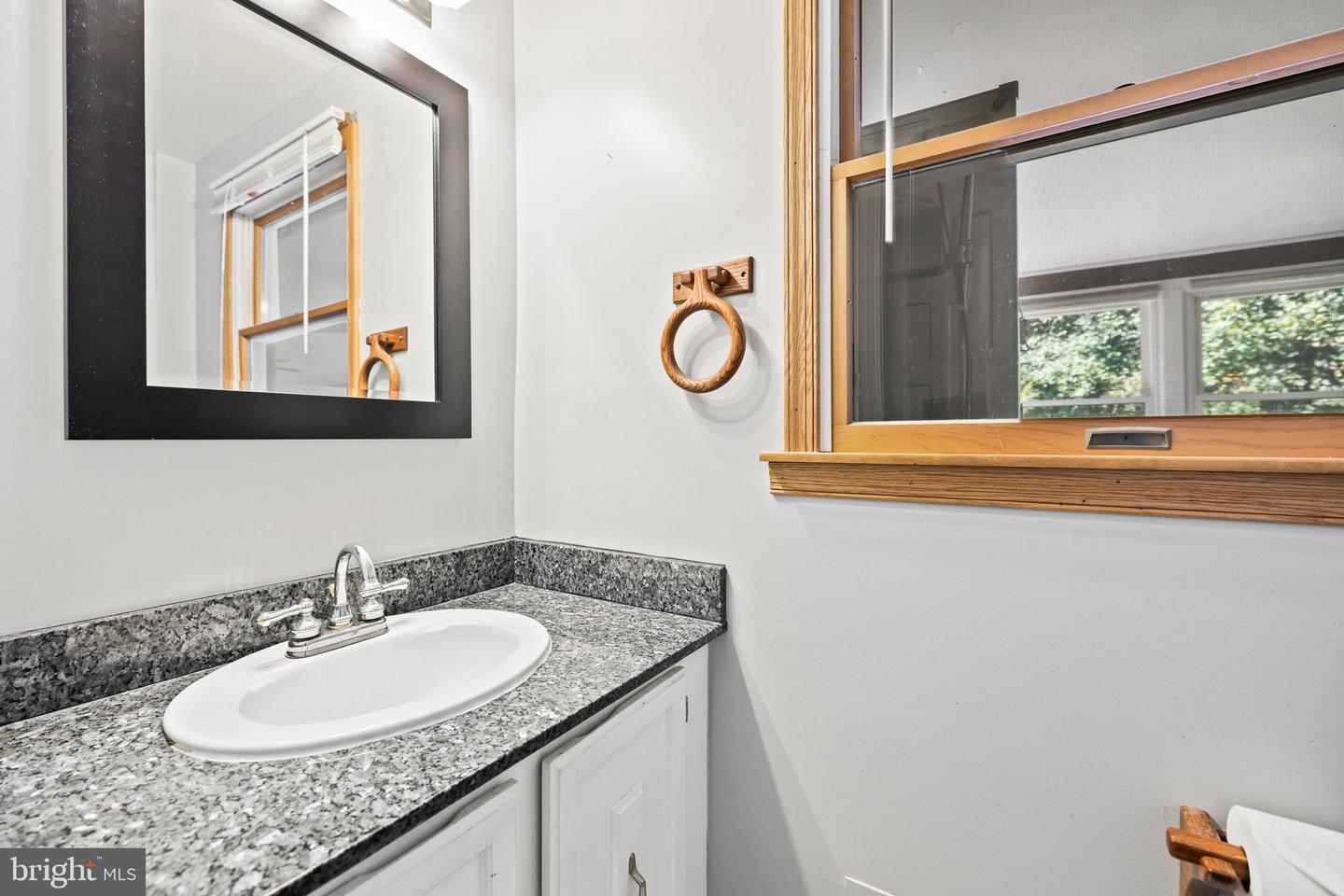 6116 KINGS COLOR DR, FAIRFAX, Virginia 22030, 4 Bedrooms Bedrooms, ,2 BathroomsBathrooms,Residential,For sale,6116 KINGS COLOR DR,VAFX2269502 MLS # VAFX2269502