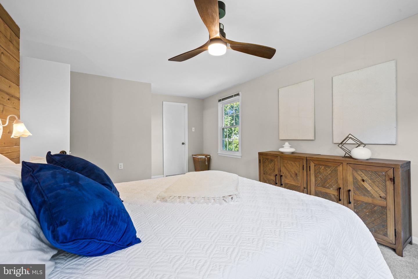 6116 KINGS COLOR DR, FAIRFAX, Virginia 22030, 4 Bedrooms Bedrooms, ,2 BathroomsBathrooms,Residential,For sale,6116 KINGS COLOR DR,VAFX2269502 MLS # VAFX2269502