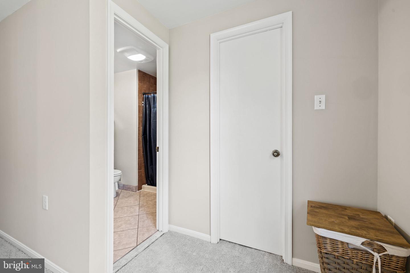 6116 KINGS COLOR DR, FAIRFAX, Virginia 22030, 4 Bedrooms Bedrooms, ,2 BathroomsBathrooms,Residential,For sale,6116 KINGS COLOR DR,VAFX2269502 MLS # VAFX2269502