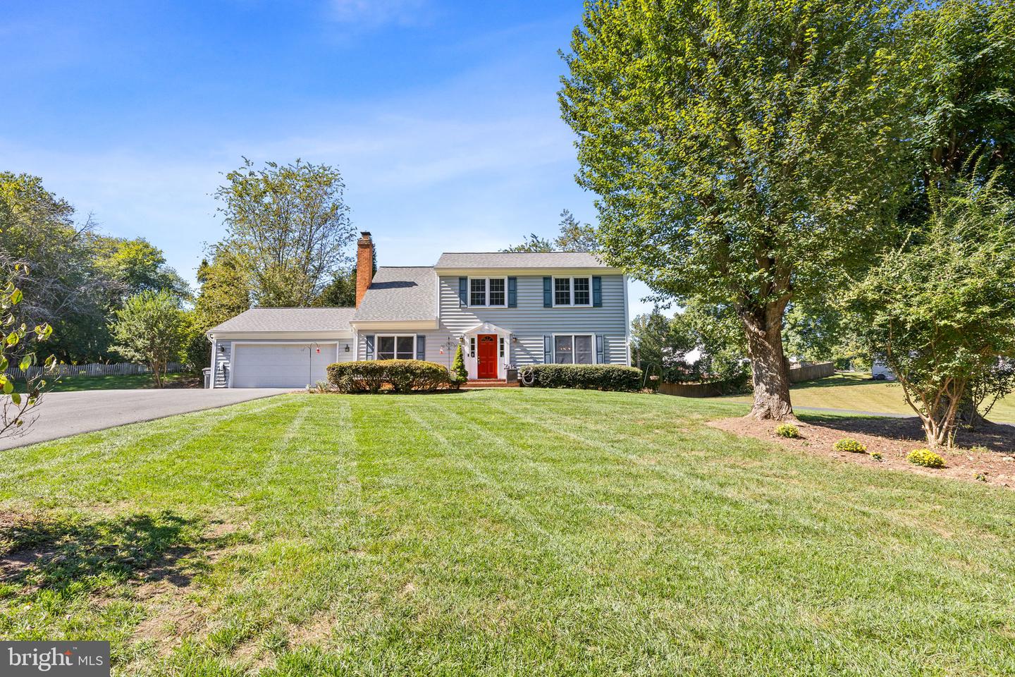 6116 KINGS COLOR DR, FAIRFAX, Virginia 22030, 4 Bedrooms Bedrooms, ,2 BathroomsBathrooms,Residential,For sale,6116 KINGS COLOR DR,VAFX2269502 MLS # VAFX2269502