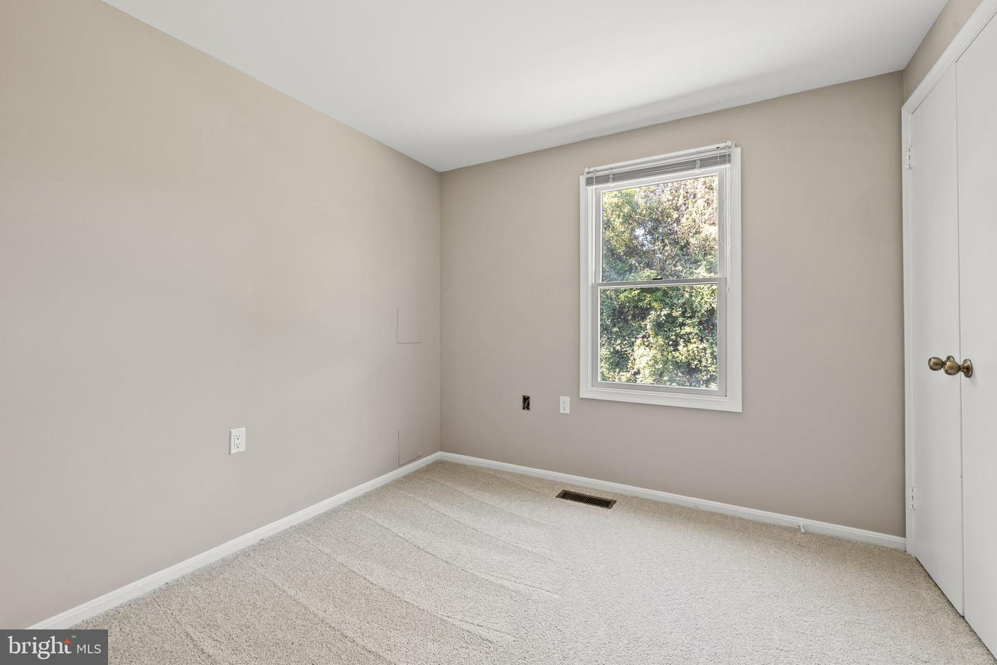 6116 KINGS COLOR DR, FAIRFAX, Virginia 22030, 4 Bedrooms Bedrooms, ,2 BathroomsBathrooms,Residential,For sale,6116 KINGS COLOR DR,VAFX2269502 MLS # VAFX2269502