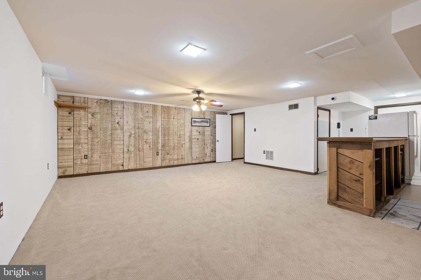 6116 KINGS COLOR DR, FAIRFAX, Virginia 22030, 4 Bedrooms Bedrooms, ,2 BathroomsBathrooms,Residential,For sale,6116 KINGS COLOR DR,VAFX2269502 MLS # VAFX2269502