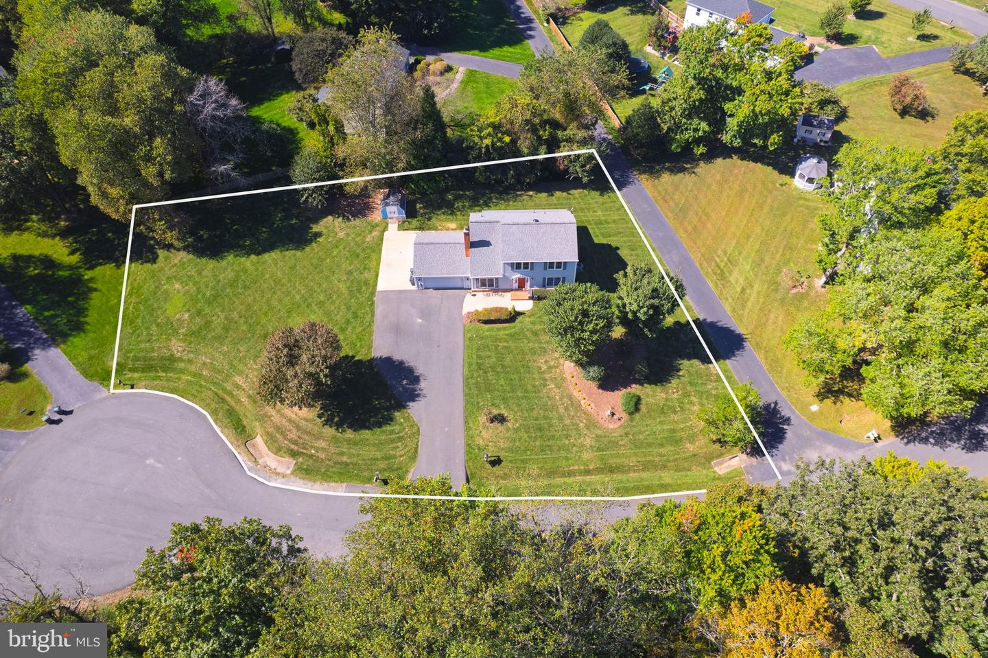 6116 KINGS COLOR DR, FAIRFAX, Virginia 22030, 4 Bedrooms Bedrooms, ,2 BathroomsBathrooms,Residential,For sale,6116 KINGS COLOR DR,VAFX2269502 MLS # VAFX2269502