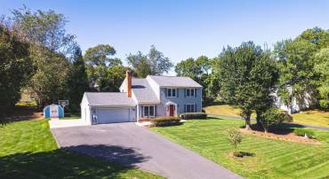 6116 KINGS COLOR DR, FAIRFAX, Virginia 22030, 4 Bedrooms Bedrooms, ,2 BathroomsBathrooms,Residential,For sale,6116 KINGS COLOR DR,VAFX2269502 MLS # VAFX2269502