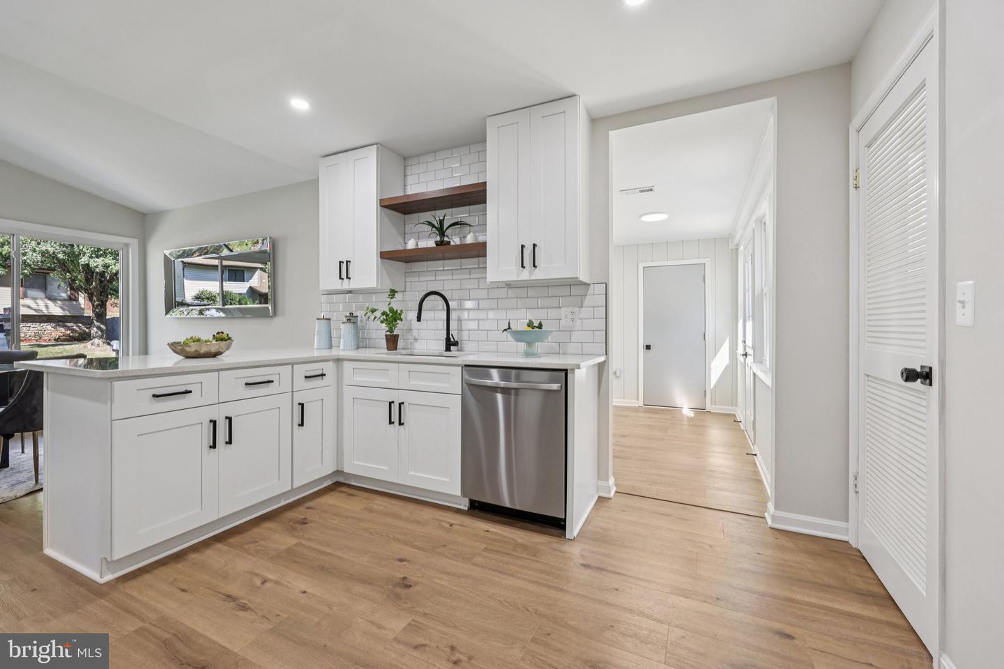 125 AVONDALE DR, STERLING, Virginia 20164, 4 Bedrooms Bedrooms, ,2 BathroomsBathrooms,Residential,For sale,125 AVONDALE DR,VALO2107726 MLS # VALO2107726