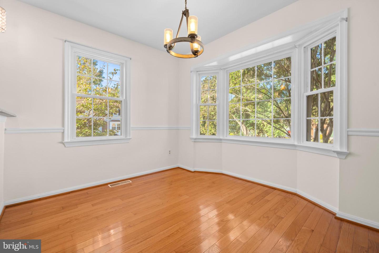 4947 MCFARLAND CT, FAIRFAX, Virginia 22032, 3 Bedrooms Bedrooms, ,2 BathroomsBathrooms,Residential,For sale,4947 MCFARLAND CT,VAFX2269636 MLS # VAFX2269636