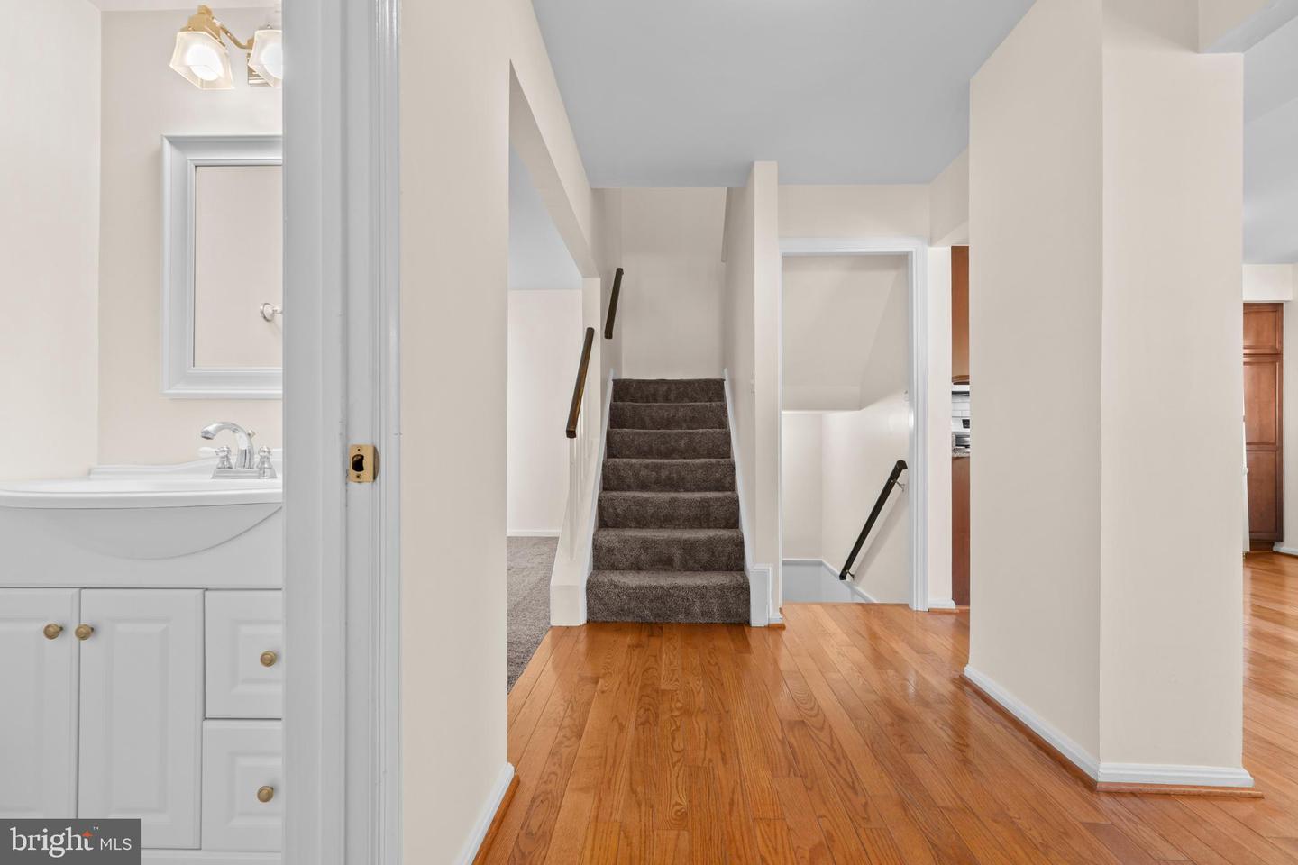 4947 MCFARLAND CT, FAIRFAX, Virginia 22032, 3 Bedrooms Bedrooms, ,2 BathroomsBathrooms,Residential,For sale,4947 MCFARLAND CT,VAFX2269636 MLS # VAFX2269636